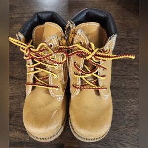 Smart Fit Tan and Yellow Boots with Rugged Design‎